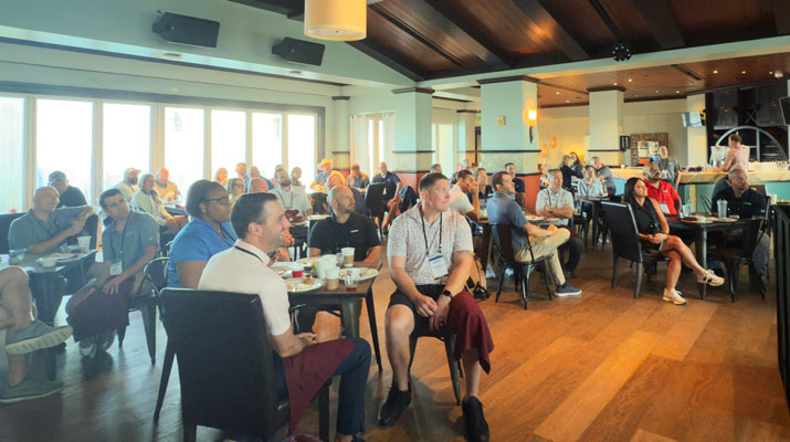Partners and retailers gathered at breakfast to listen to the panel. (Photo: LP Gas staff)
